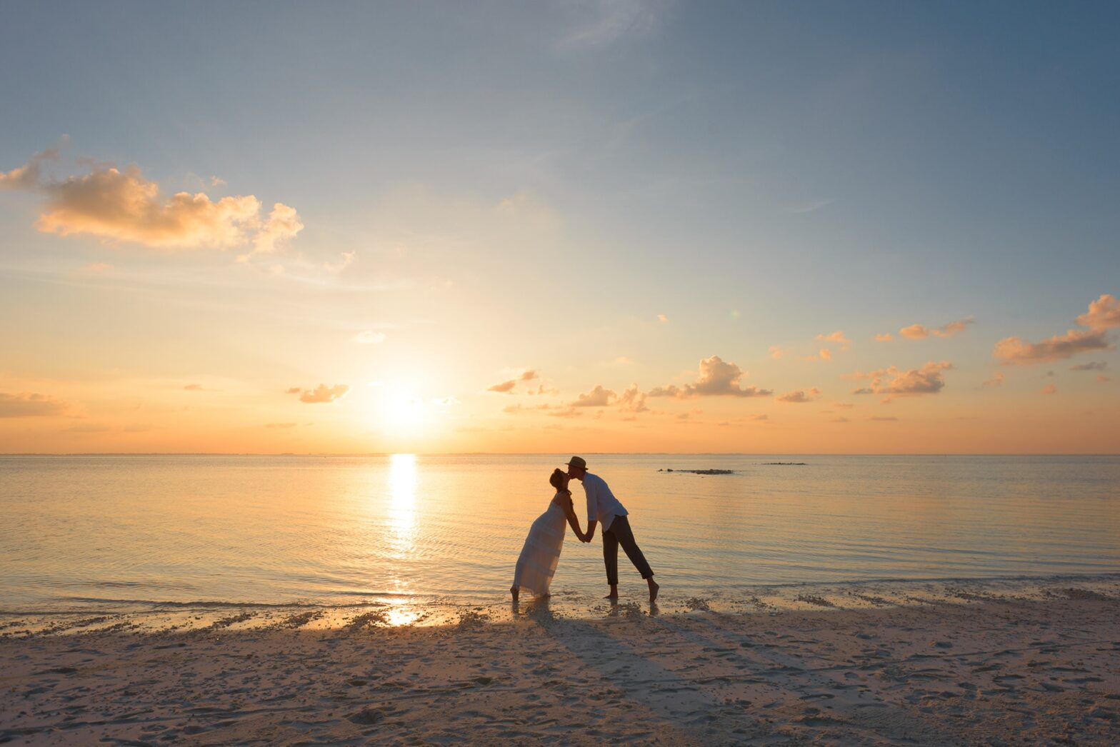 Boda ibicenca en la playa de Cala Bassa Beach Club