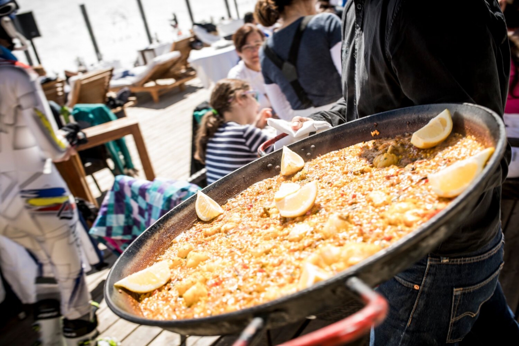 Disfruta de una paella en pleno Pirineo en CBbC Costa Rodona