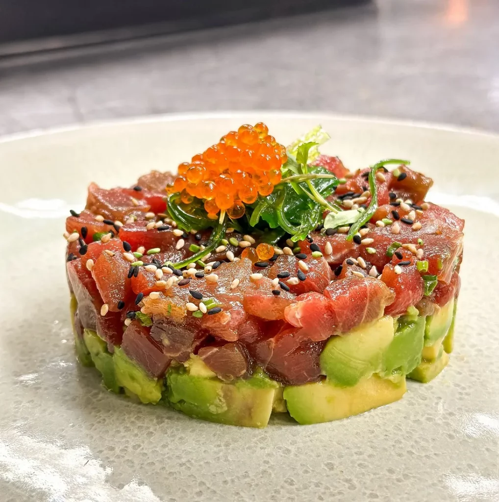 tartar-atun-caviar-rojo-cbbcbeachclub-ibiza